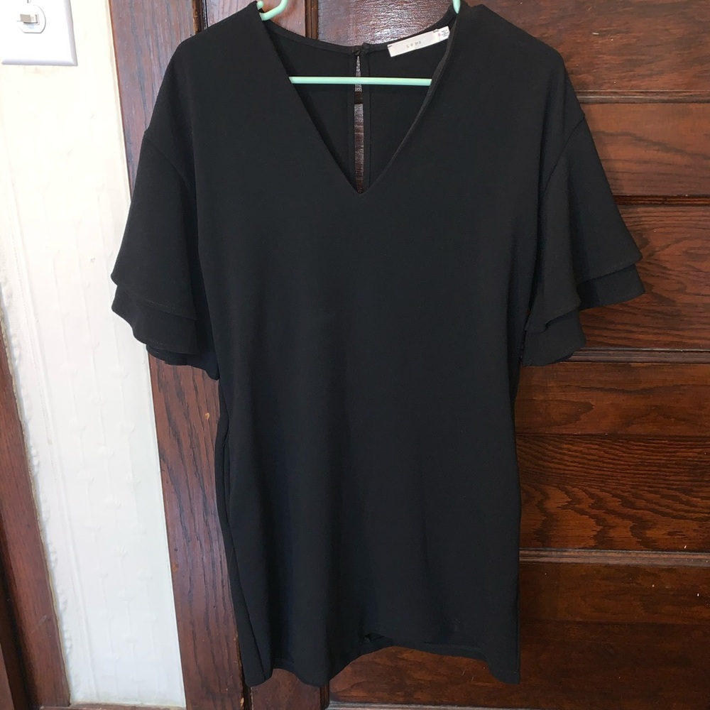Lush Black Shift Dress with Ruffle Sleeves